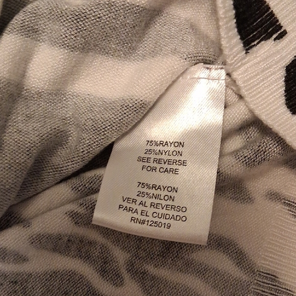 Joseph A. Black and White Animal Print Top/Sweater - Picture 4 of 10